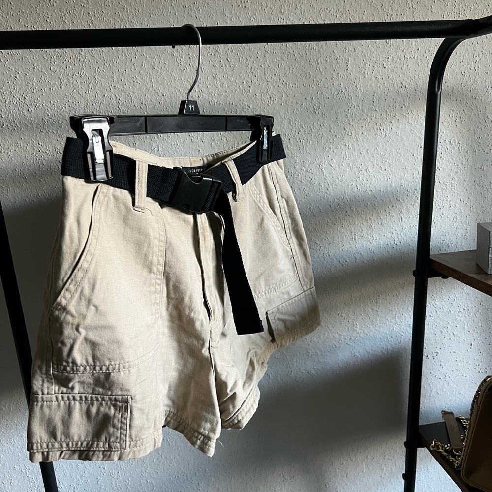 Forever21 Cargo Shorts. Size S.